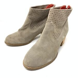 Dolce Vita Women's Sz 6 Suede Perforated Leather Ankle Bootie Block Heel Greige